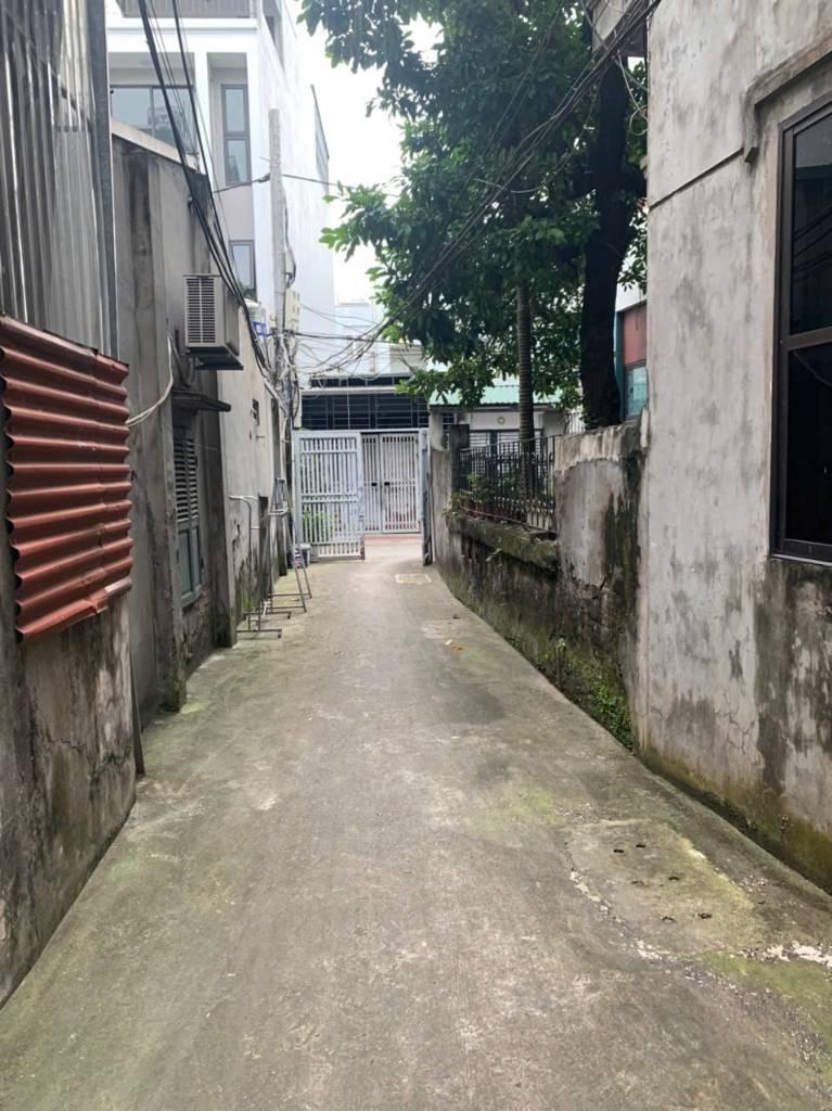 Bán đất 85m² tặng nhà 2 tầng, ngõ 173 An Dương Vương, Phú Thượng, Tây Hồ, giá 14.3 tỷ